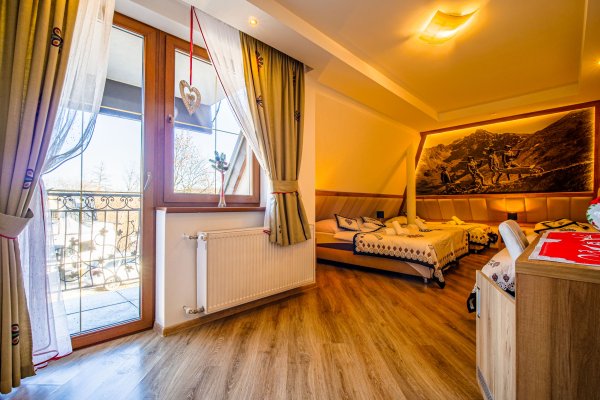 /images/card/2025/12/p1355898-hdr.jpg - Pokoje i Restauracja Harenda - Noclegi Zakopane