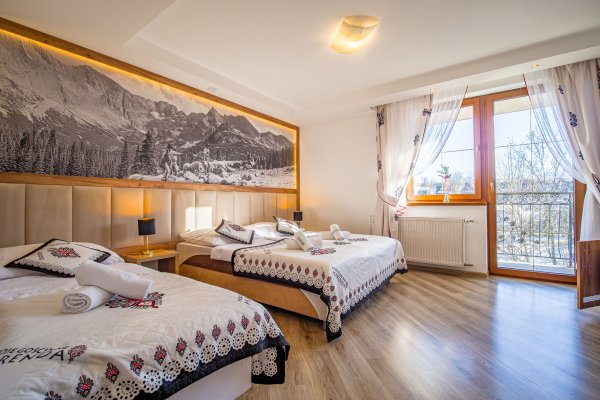 /images/card/2025/12/p1355940-hdr.jpg - Pokoje i Restauracja Harenda - Noclegi Zakopane